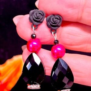Elegant Black and Pink Pearl/Rose Drop Earrings
